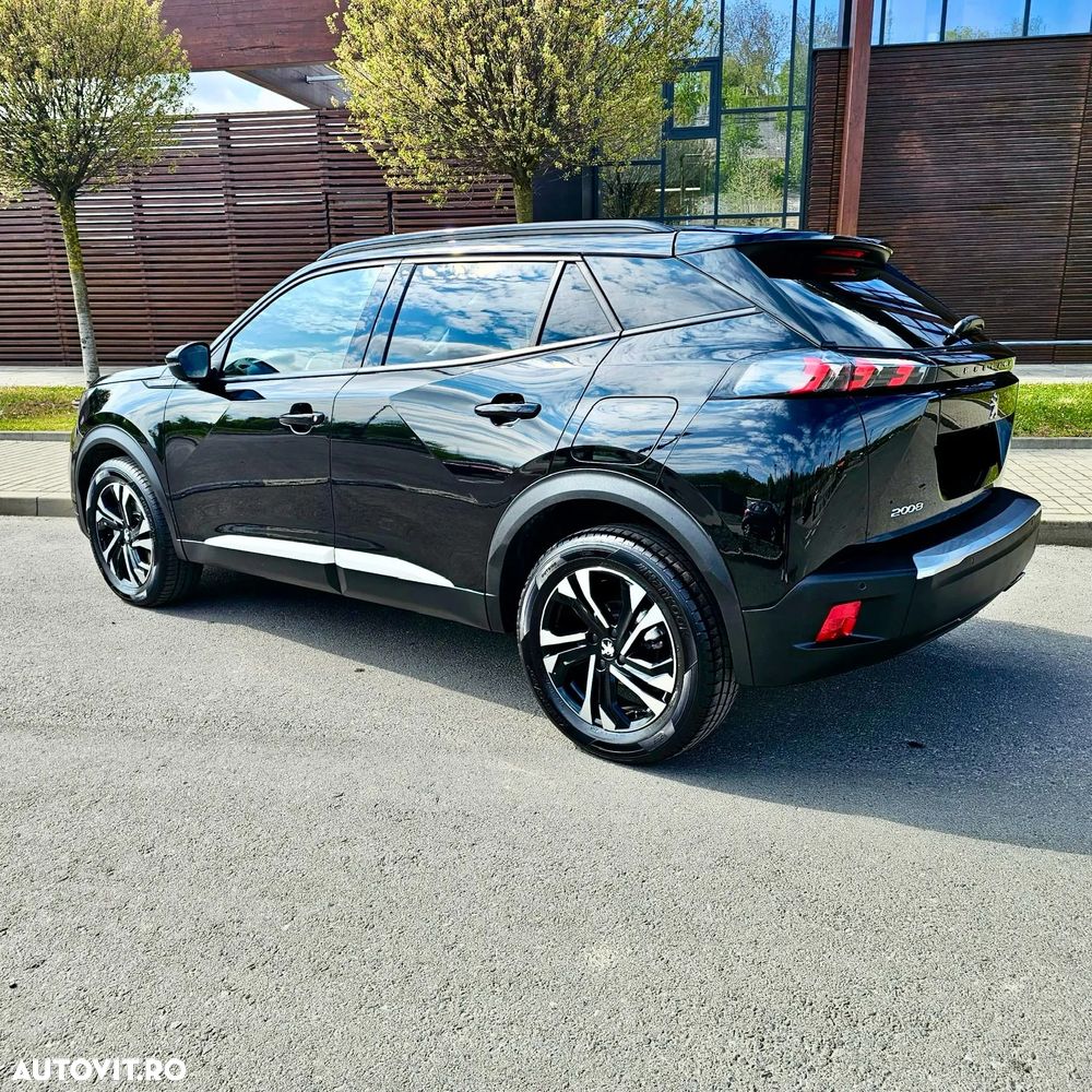 Peugeot 2008 BlueHDi 130 EAT8 Allure - 4