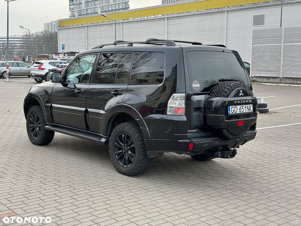 Mitsubishi Pajero 2012 photo 4