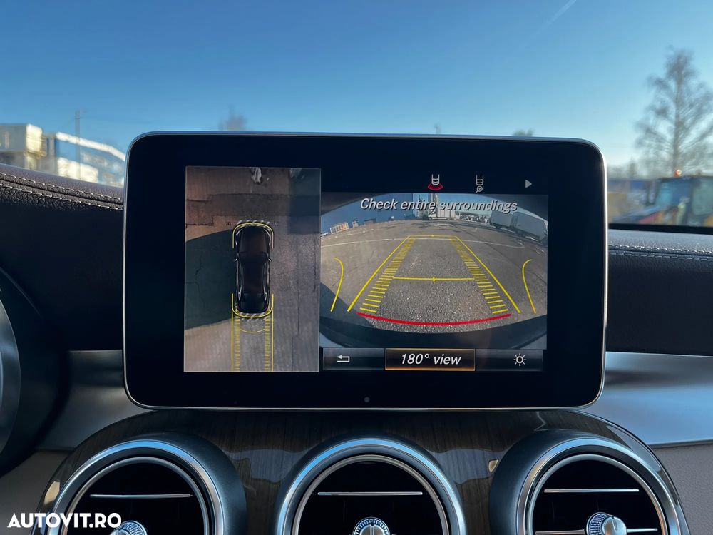 Mercedes-Benz C 400 4MATIC - 24