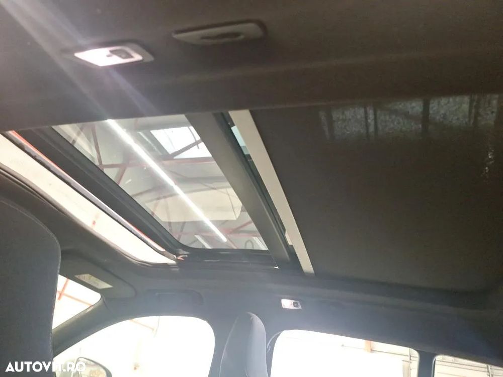 Volvo XC 40 - 4