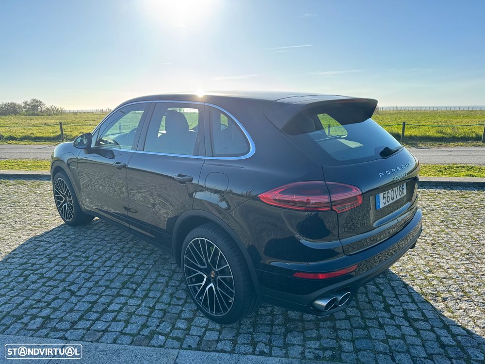 Porsche Cayenne - 7