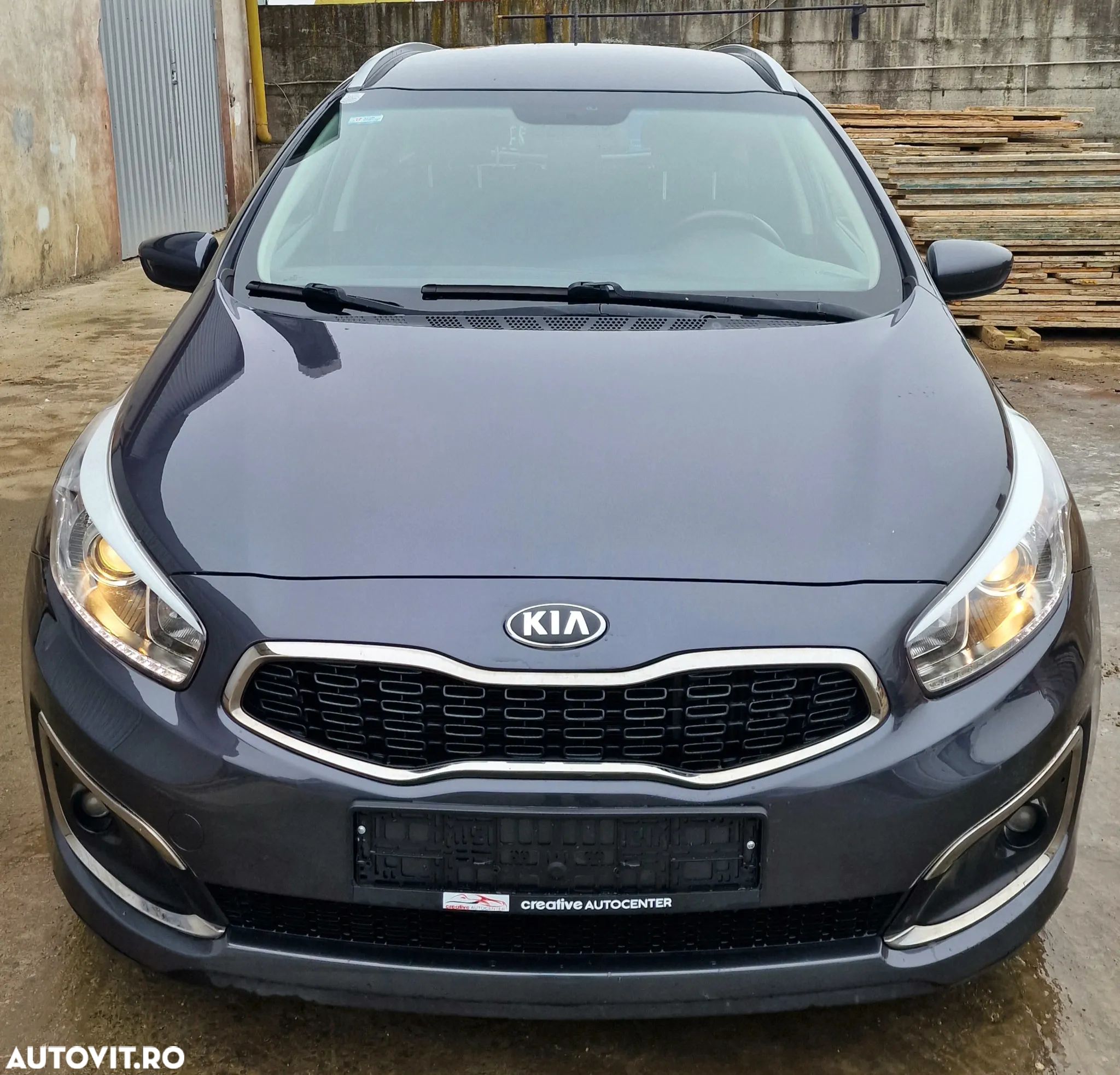 Kia Ceed 1.4 CRDi 90 SW Vision - 1