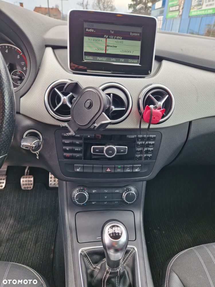 Mercedes-Benz Klasa B 200 CDI - 14