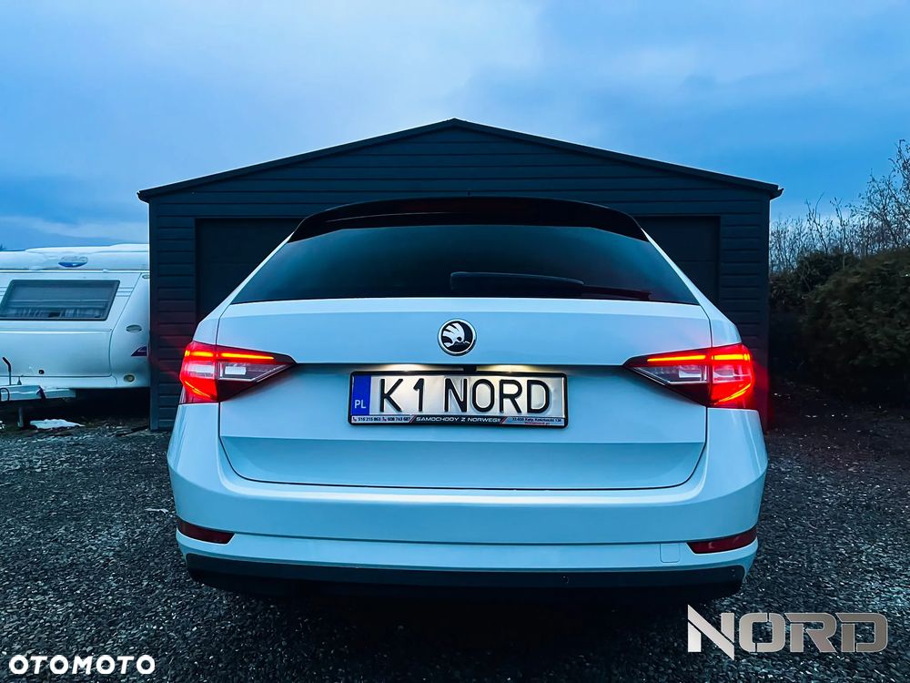 Skoda Superb 2.0 TDI 4x4 L&K - 9