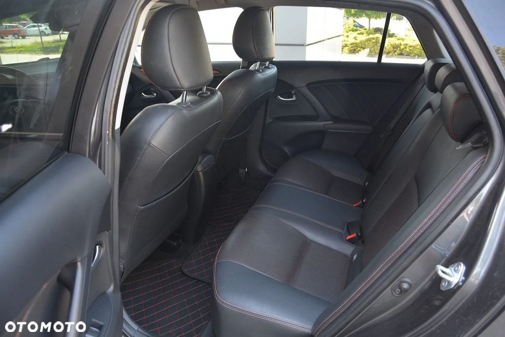 Toyota Avensis 2.0 D-4D Prestige - 10