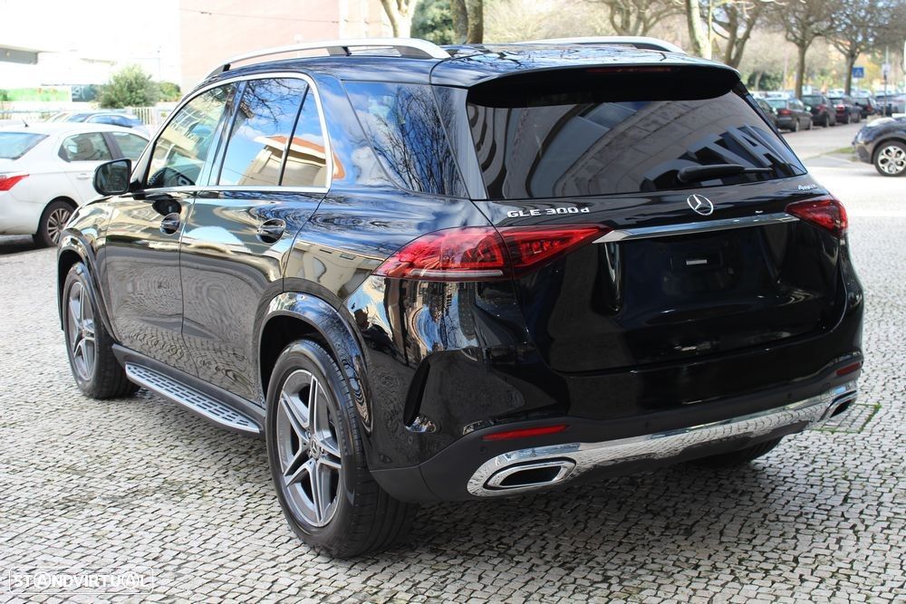 Mercedes-Benz GLE 300 d 4Matic - 8