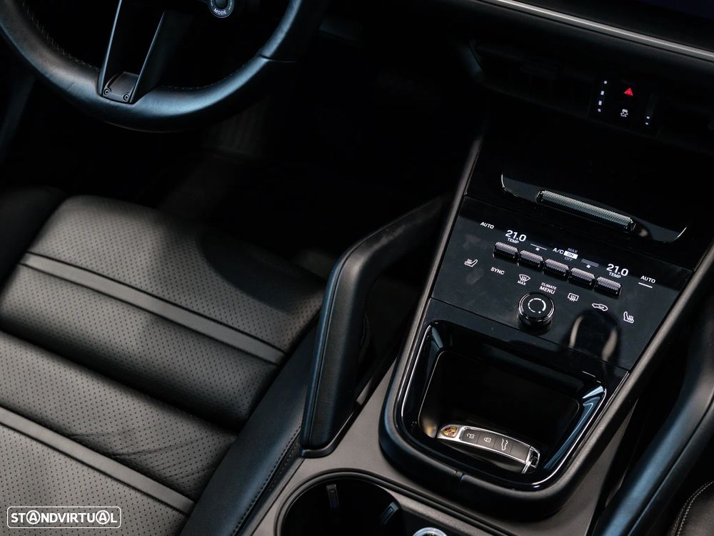 Porsche Cayenne Coupé E-Hybrid - 33