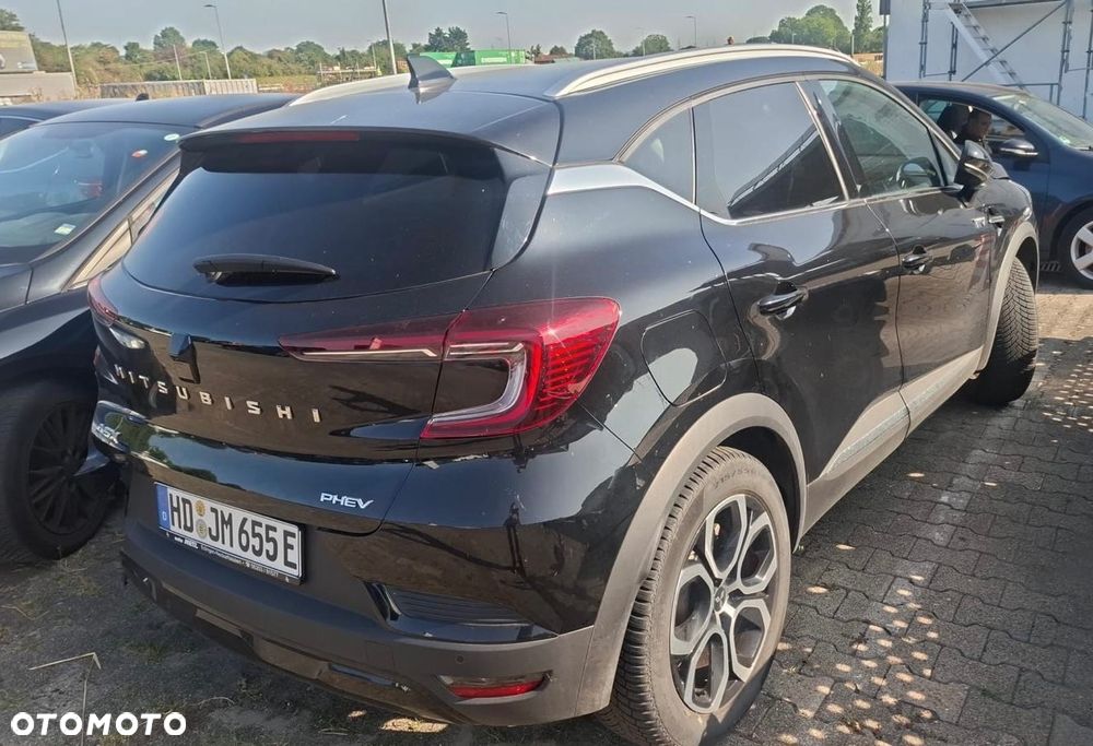 Renault Captur E-TECH 160 ICONIC - 3