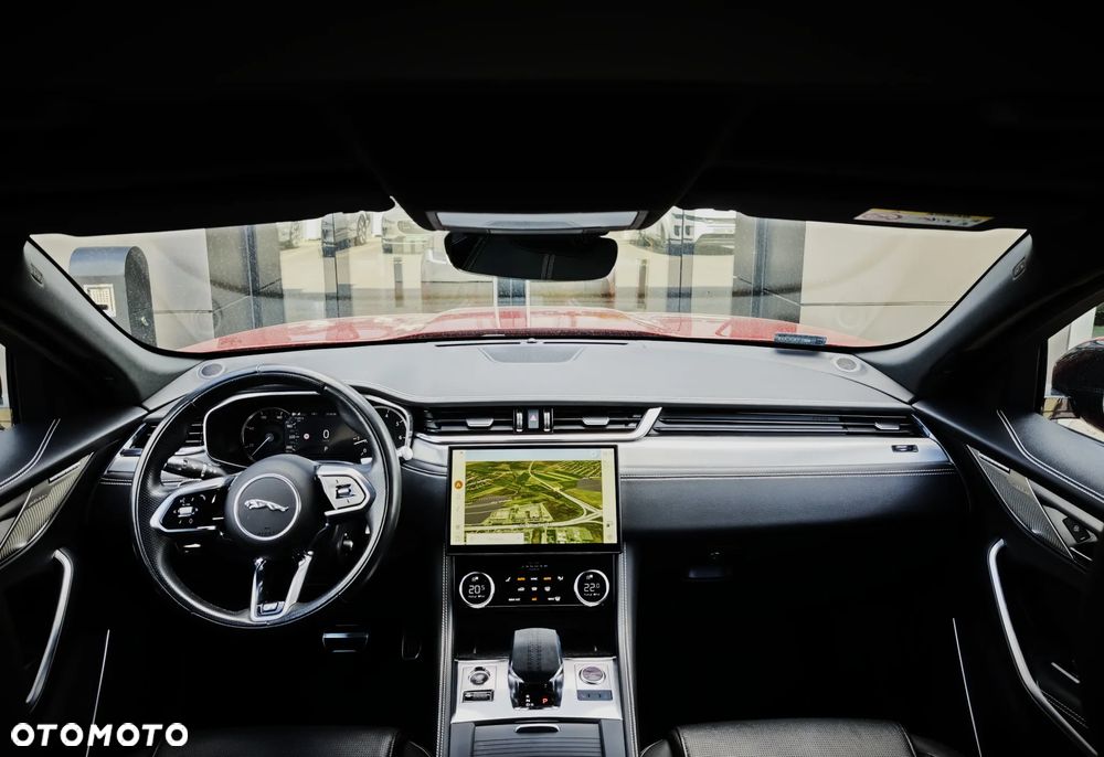 Jaguar F-Pace - 18