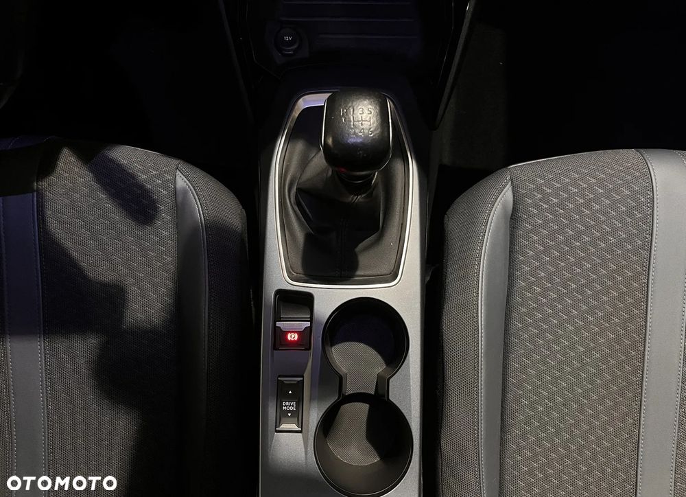 Peugeot 2008 PureTech 130 Allure - 18