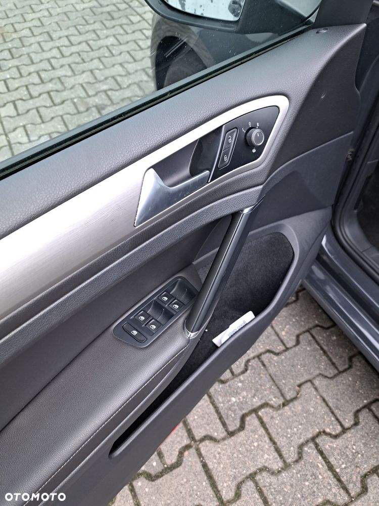 Volkswagen Golf - 13