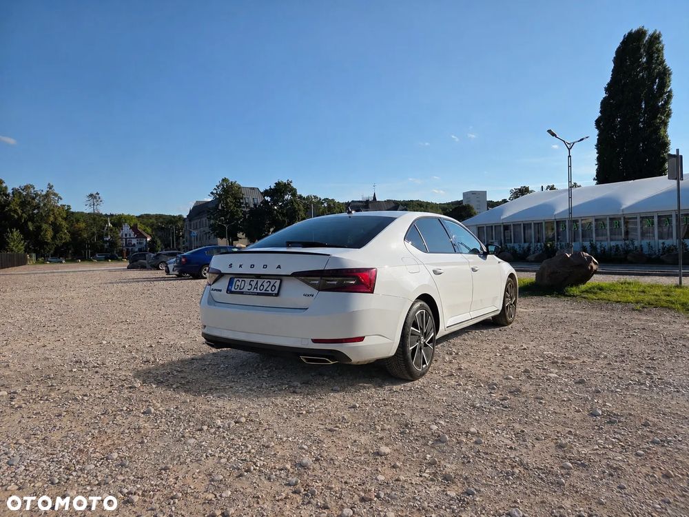 Skoda Superb 2.0 TSI 4x4 Sportline DSG - 9