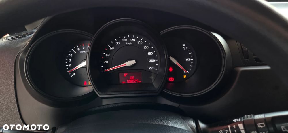 Kia Rio 1.2 Fifa World Cup Edition - 28