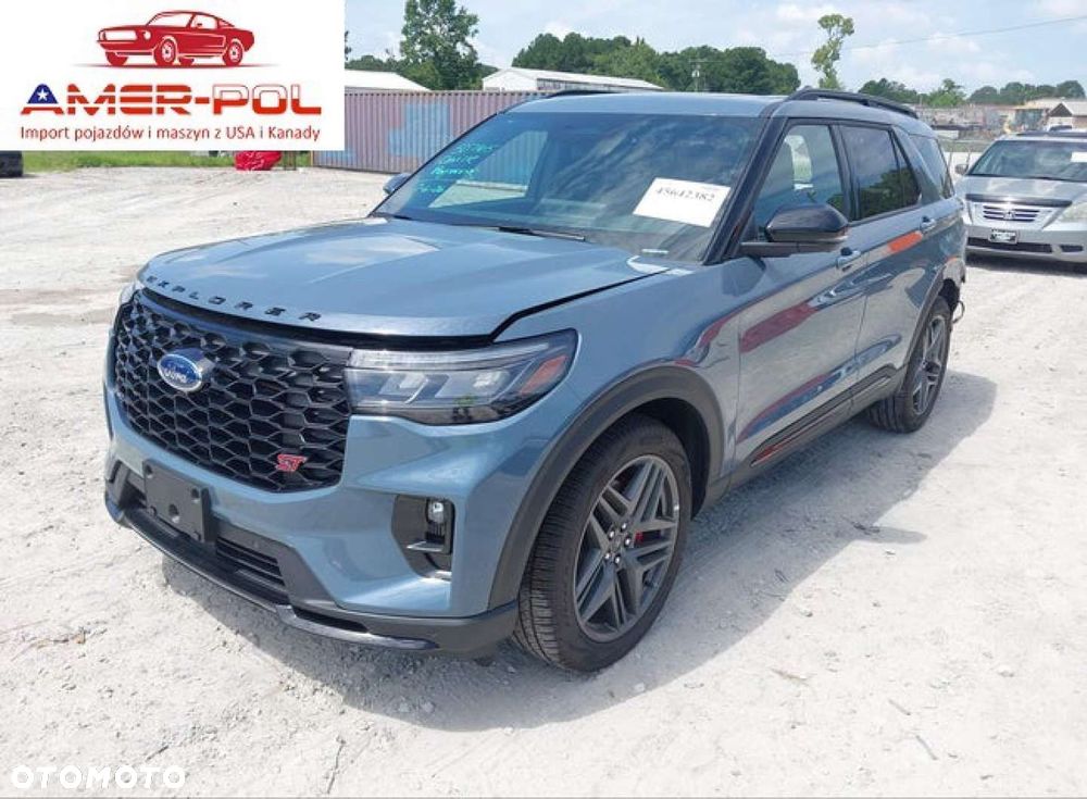 Ford Explorer - 1