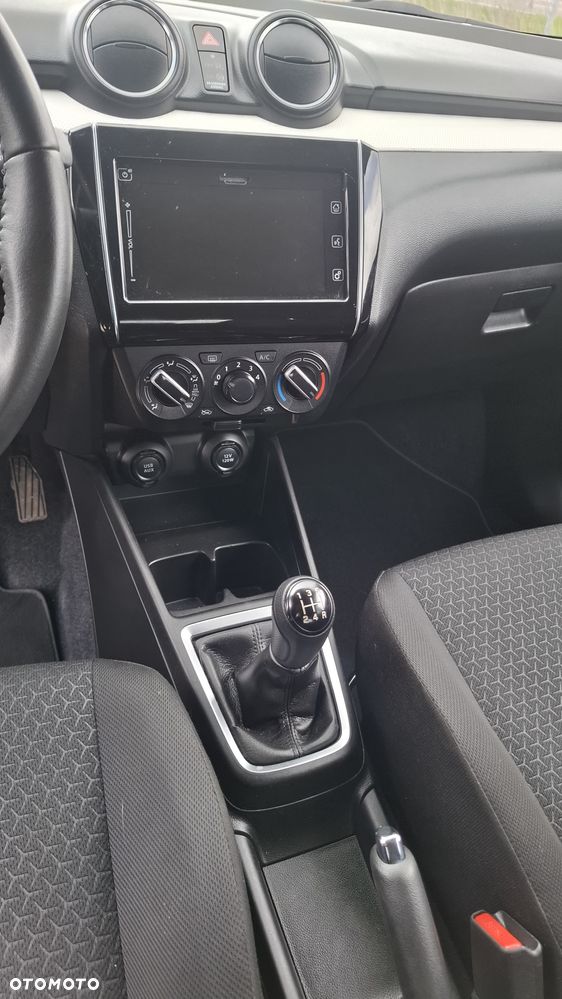 Suzuki Swift 1.2 Premium - 12