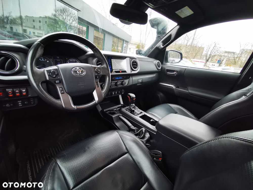 Toyota Tacoma - 19