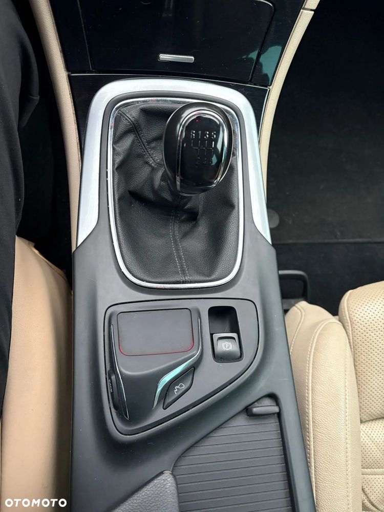 Opel Insignia 2.0 CDTI Cosmo S&S - 27