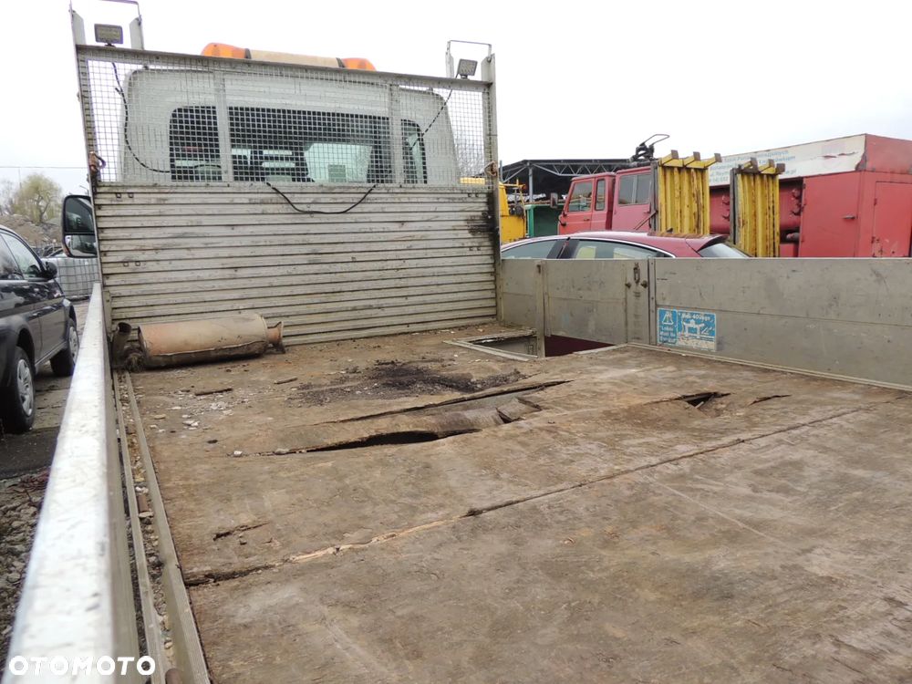 Skrzynia ładunkowa z platformą elektryczną - 3