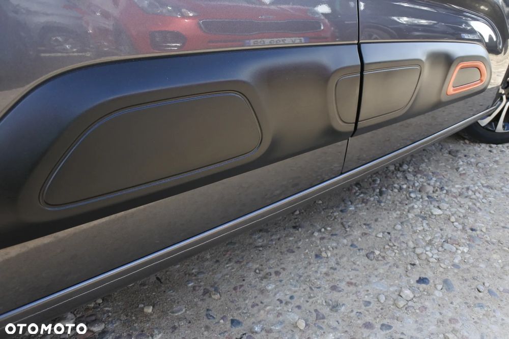 Citroën Berlingo XL PureTech 110 SHINE - 31