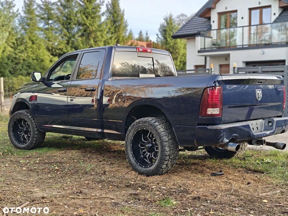 Dodge RAM 1500 5.7 4x4 - 14