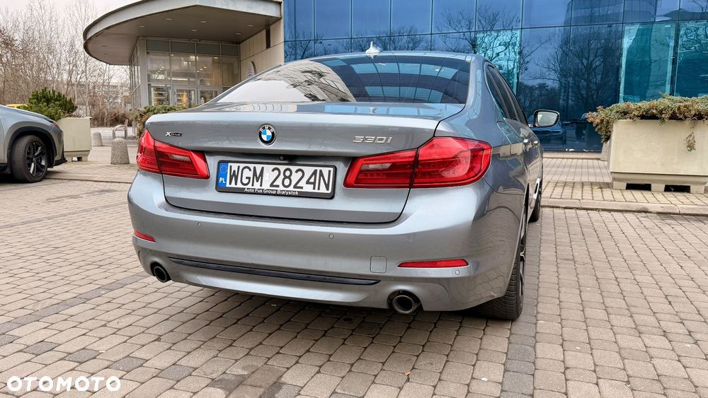 BMW Seria 5 530i xDrive Sport Line sport - 3