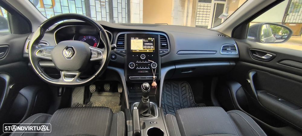 Renault Mégane 1.5 Blue dCi Intens - 8
