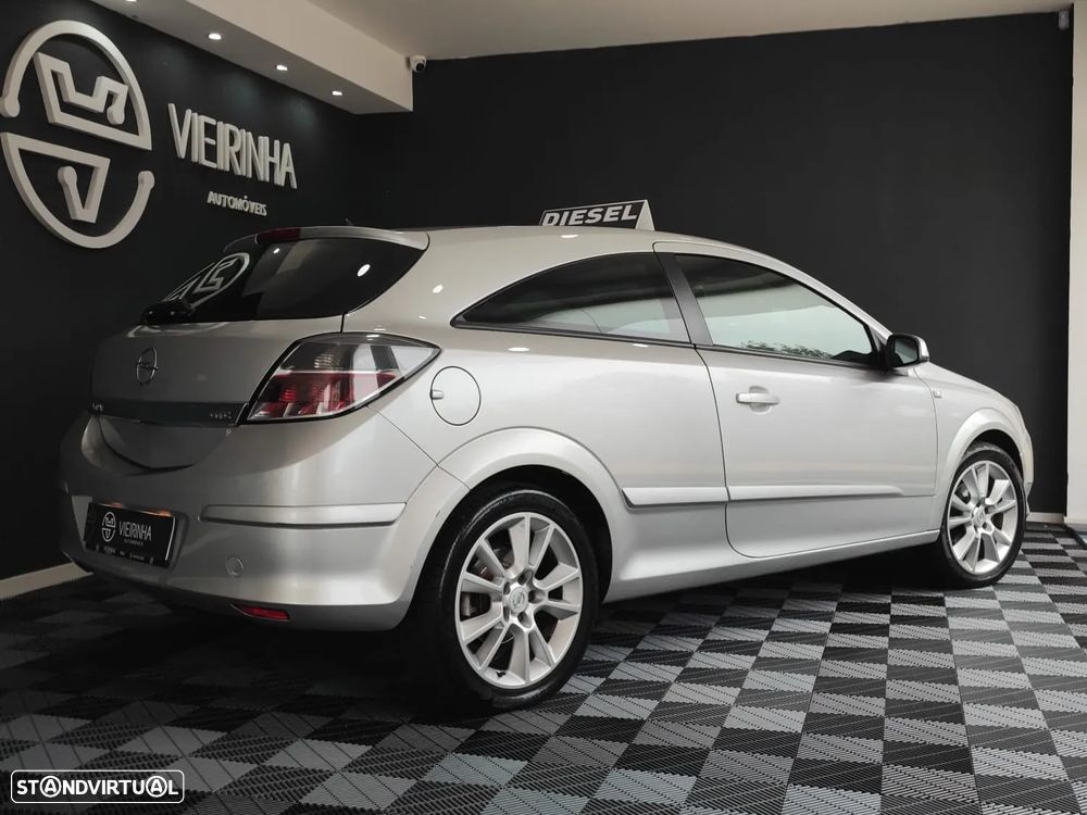 Opel Astra GTC 1.7 CDTI - 12