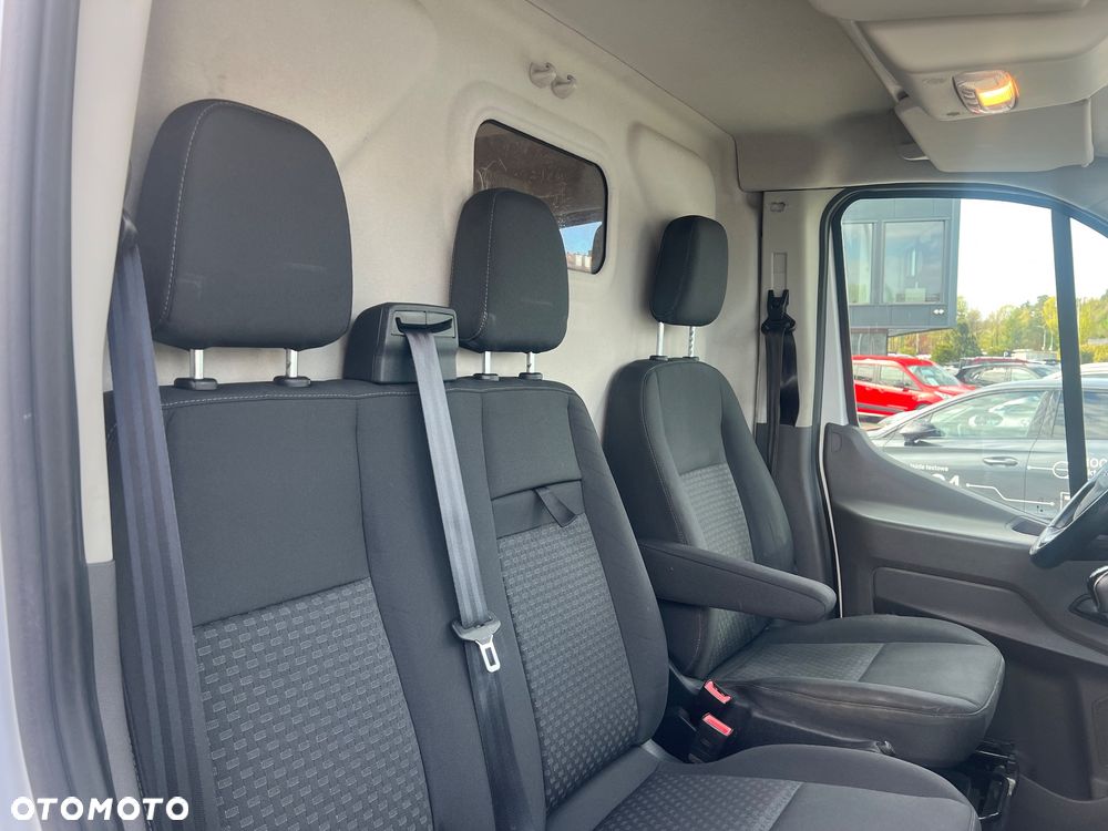 Ford Transit - 40