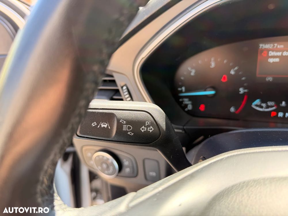 Ford Focus 1.5 EcoBlue Connected - 12