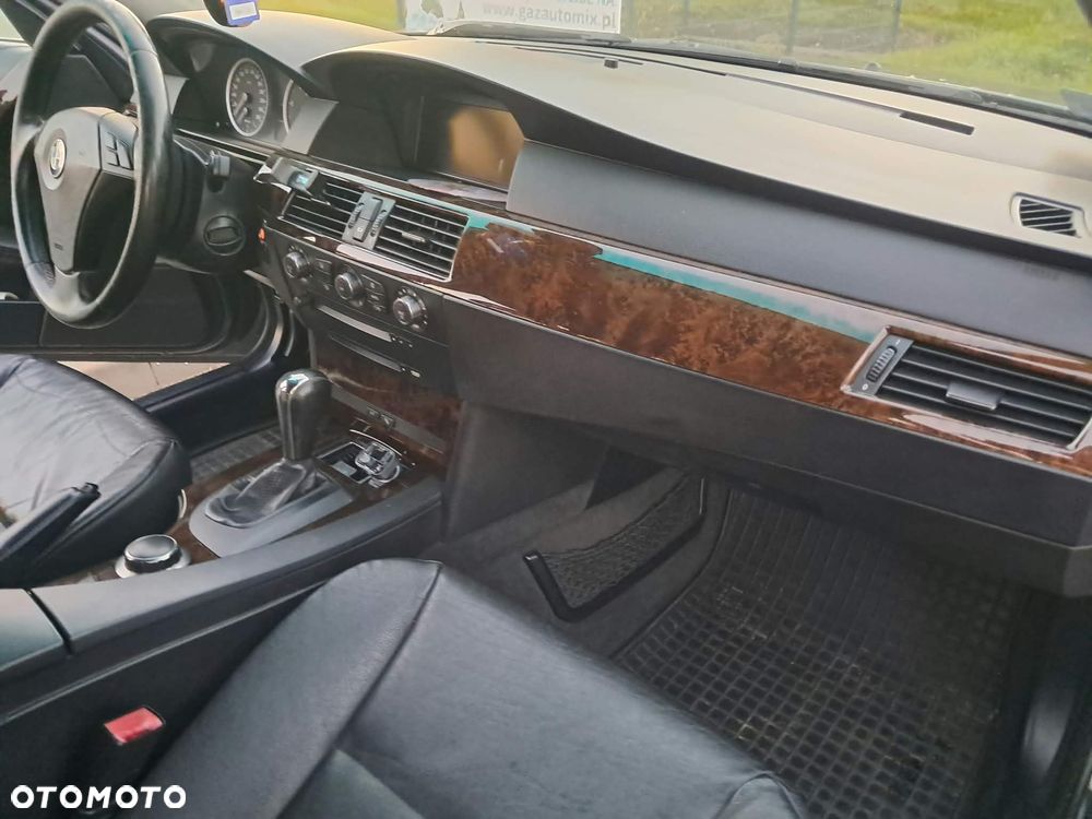 BMW Seria 5 535d - 14