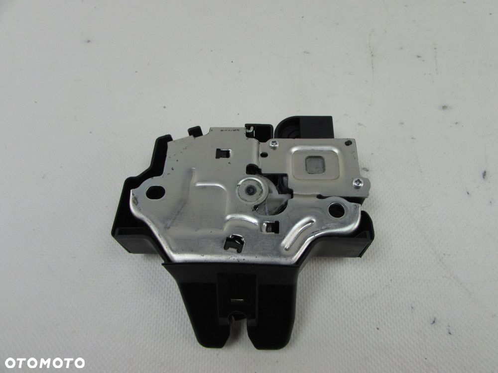 LEXUS IS 2 XE20 05-13 ZAMEK KLAPY BAGAZNIKA 64600-53040 - 5
