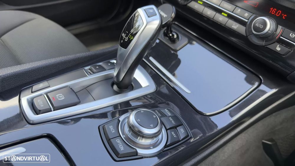 BMW 520 d Line Modern Auto - 32