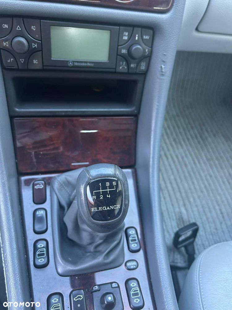 Mercedes-Benz CLK - 8