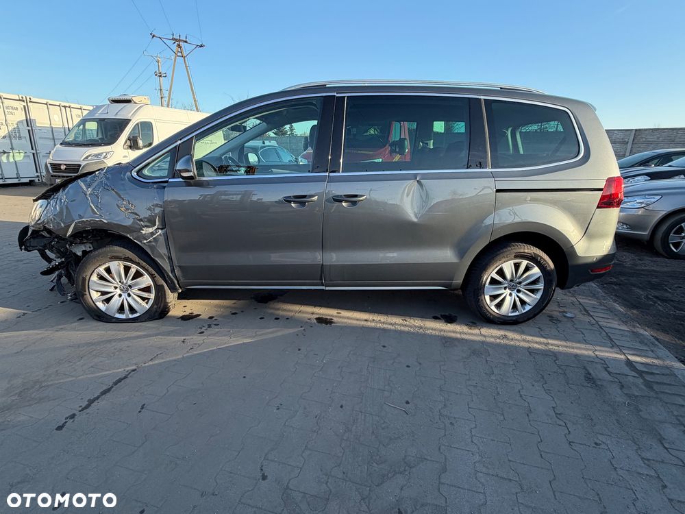 Volkswagen Sharan 2.0 TDI DSG (BlueMotion Technology) Highline - 14