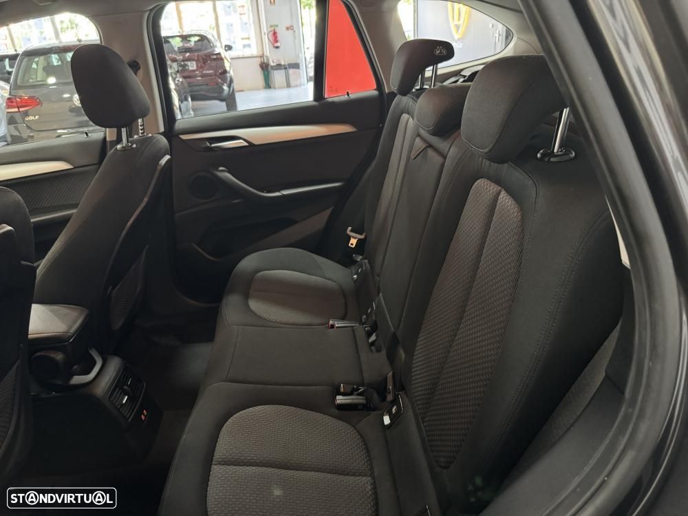 BMW X1 16 d sDrive Advantage - 42