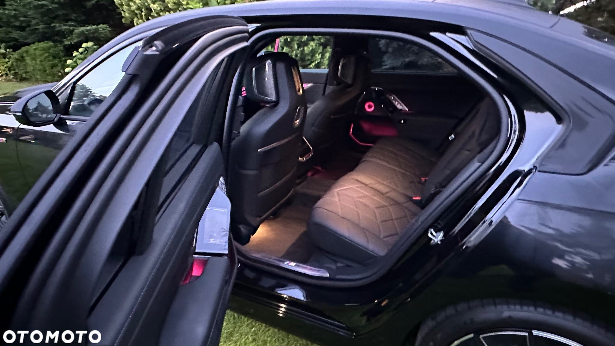 BMW Seria 7 - 15