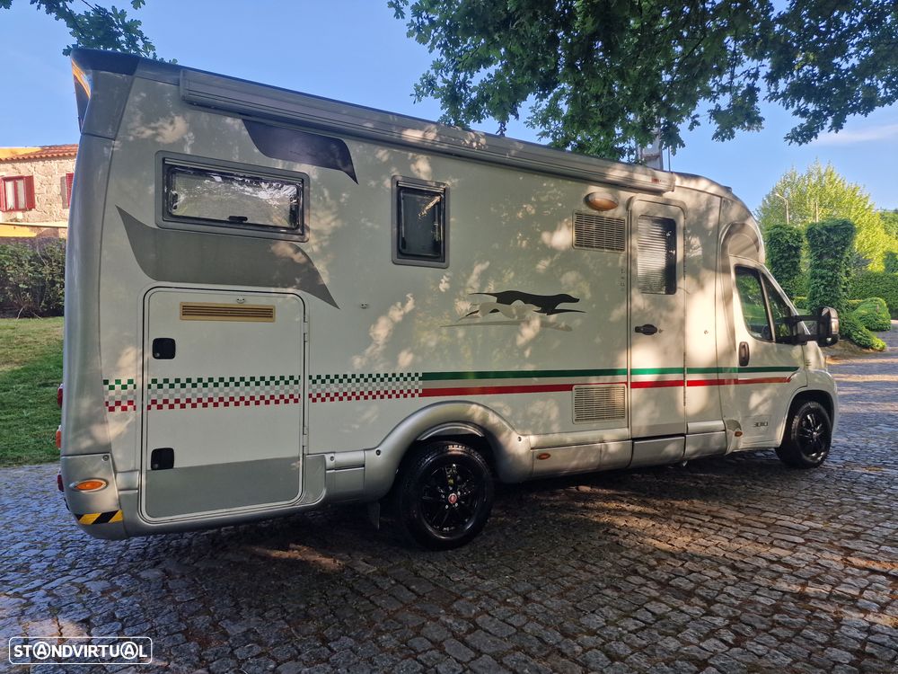 Laika Kreos 3010 cama transversal garagem grande - 32