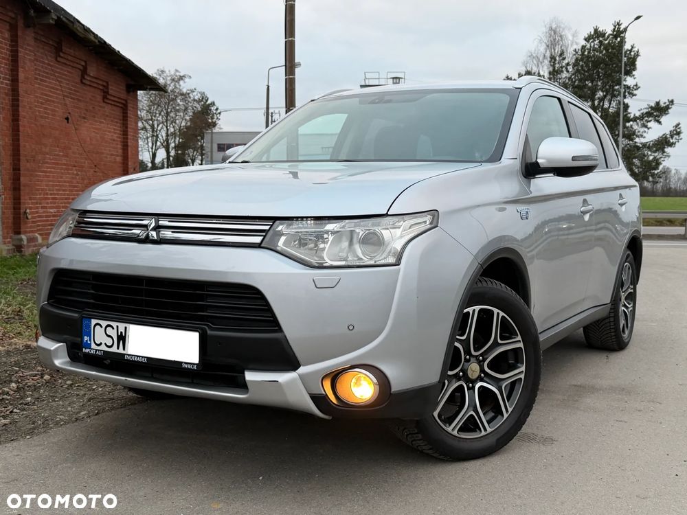 Mitsubishi Outlander 2.0 4WD Plus - 1