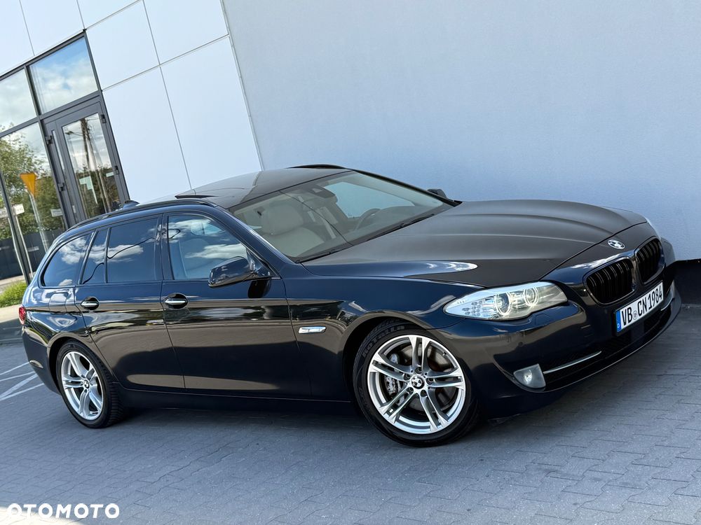 BMW Seria 5 525d Sport-Aut - 1
