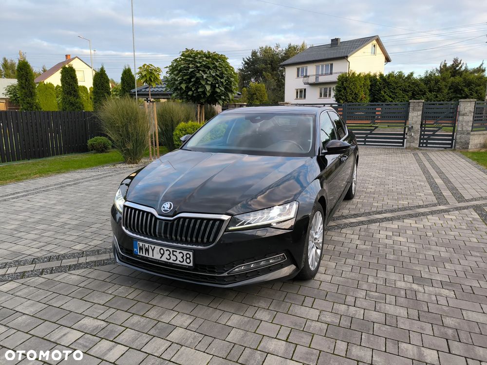Skoda Superb 2.0 TDI SCR Style DSG - 2