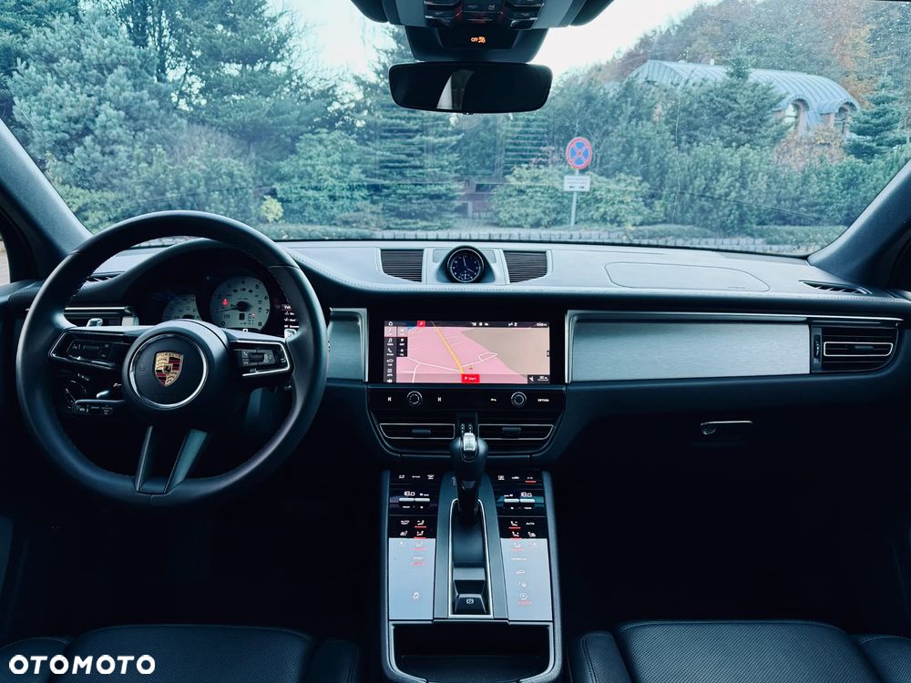 Porsche Macan - 11