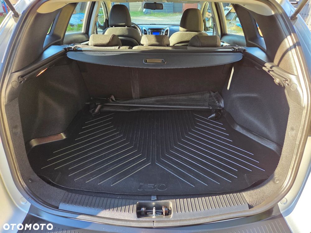 Hyundai i30 1.6 Premium - 17