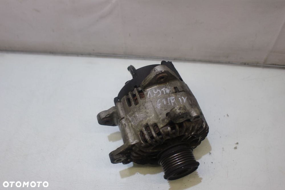 ALTERNATOR VOLKSWAGEN GOLF IV - 4