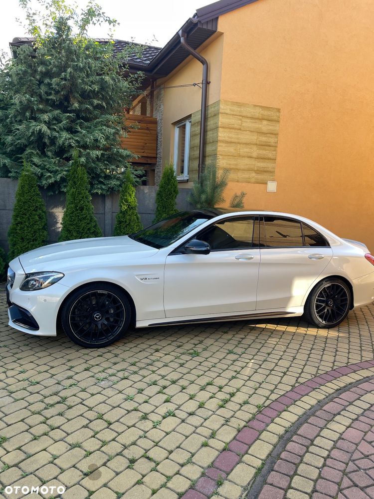 Mercedes-Benz Klasa C AMG 63 - 3