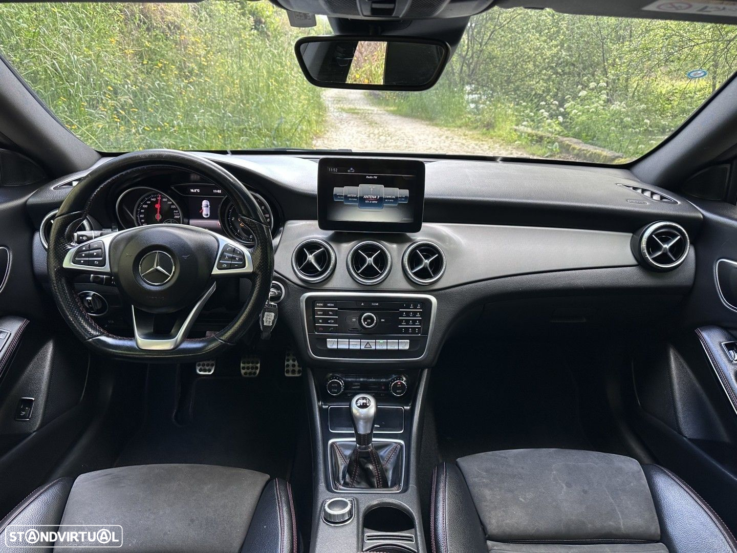 Mercedes-Benz CLA 200 d AMG Line - 33