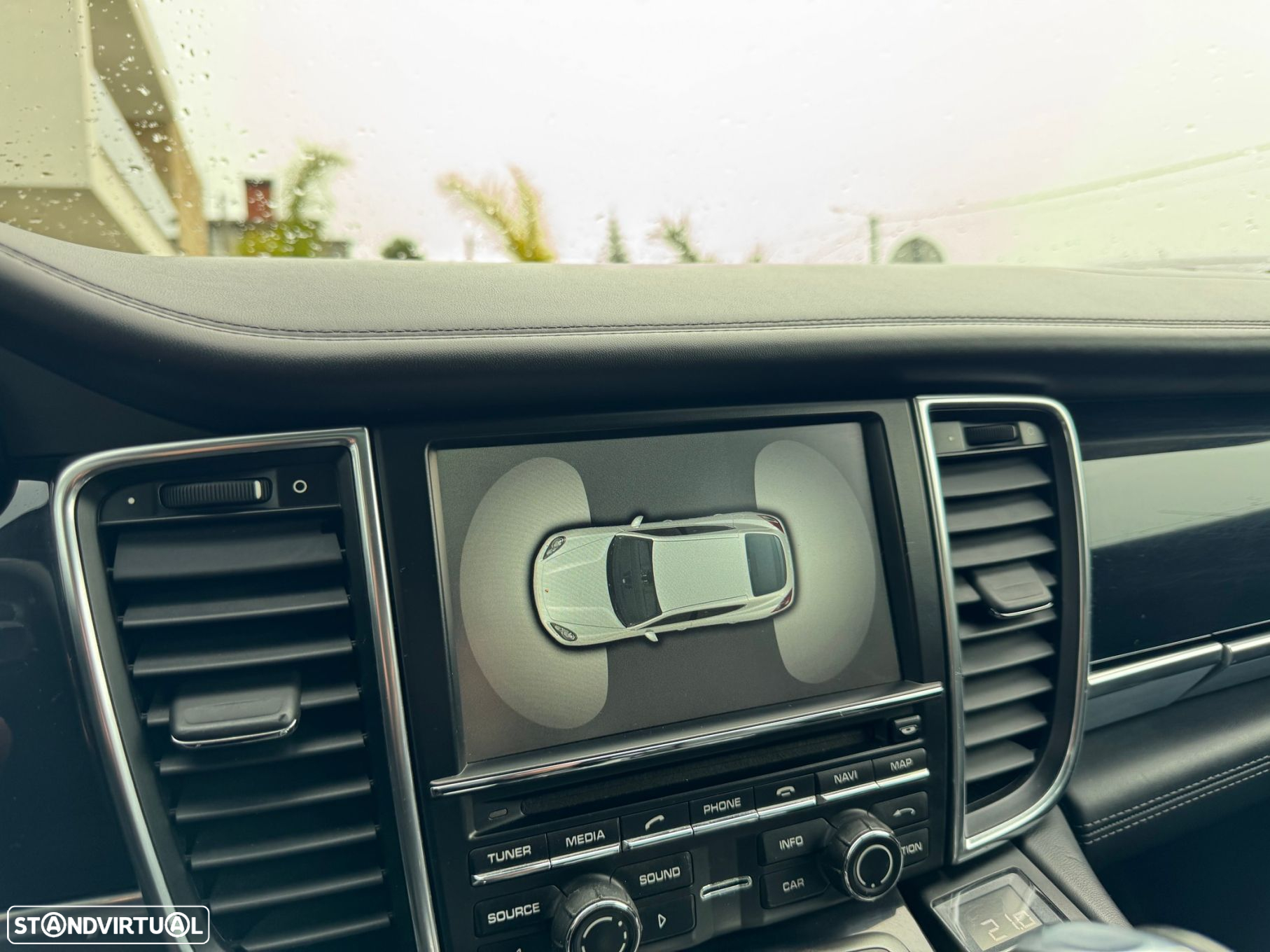 Porsche Panamera Platinum Edition - 13