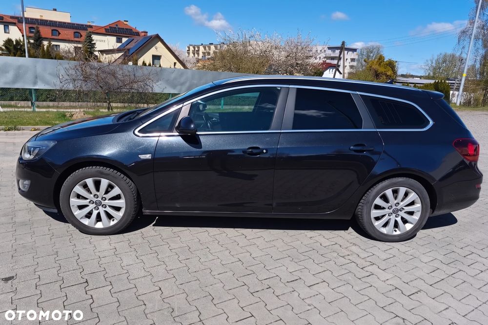 Opel Astra 2.0 CDTI Exklusiv - 8
