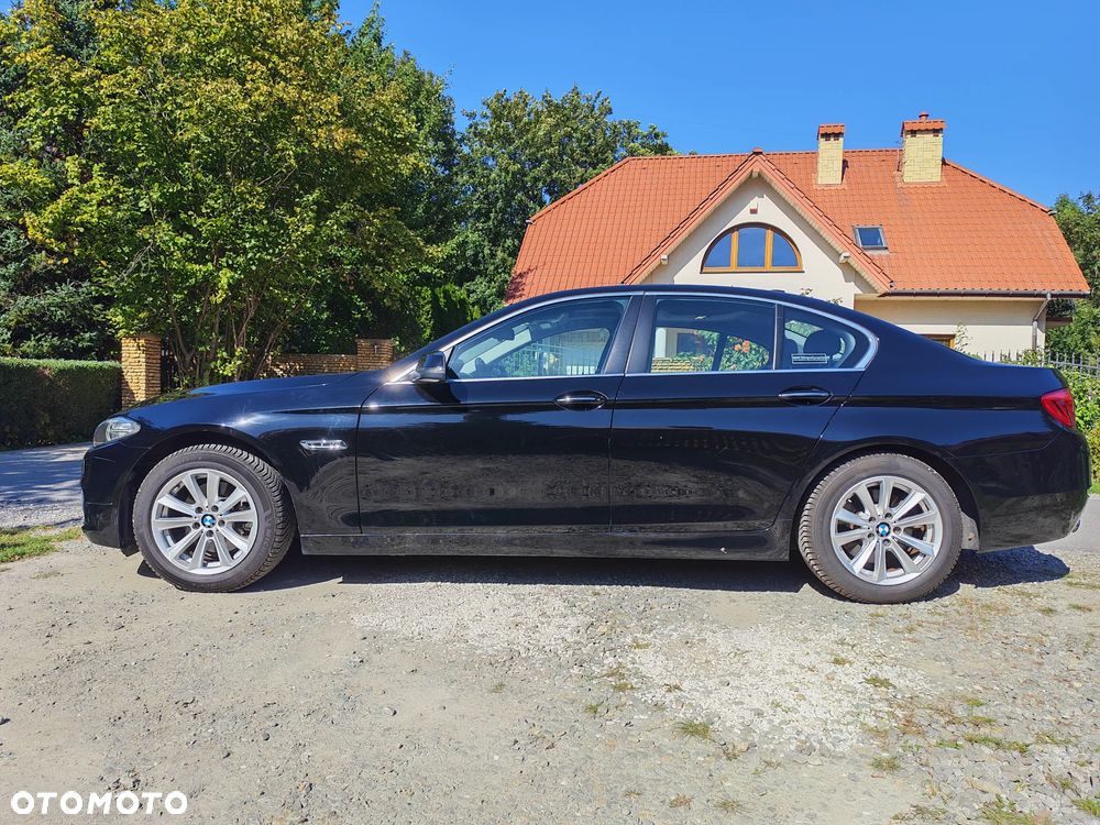 BMW Seria 5 528i xDrive - 6