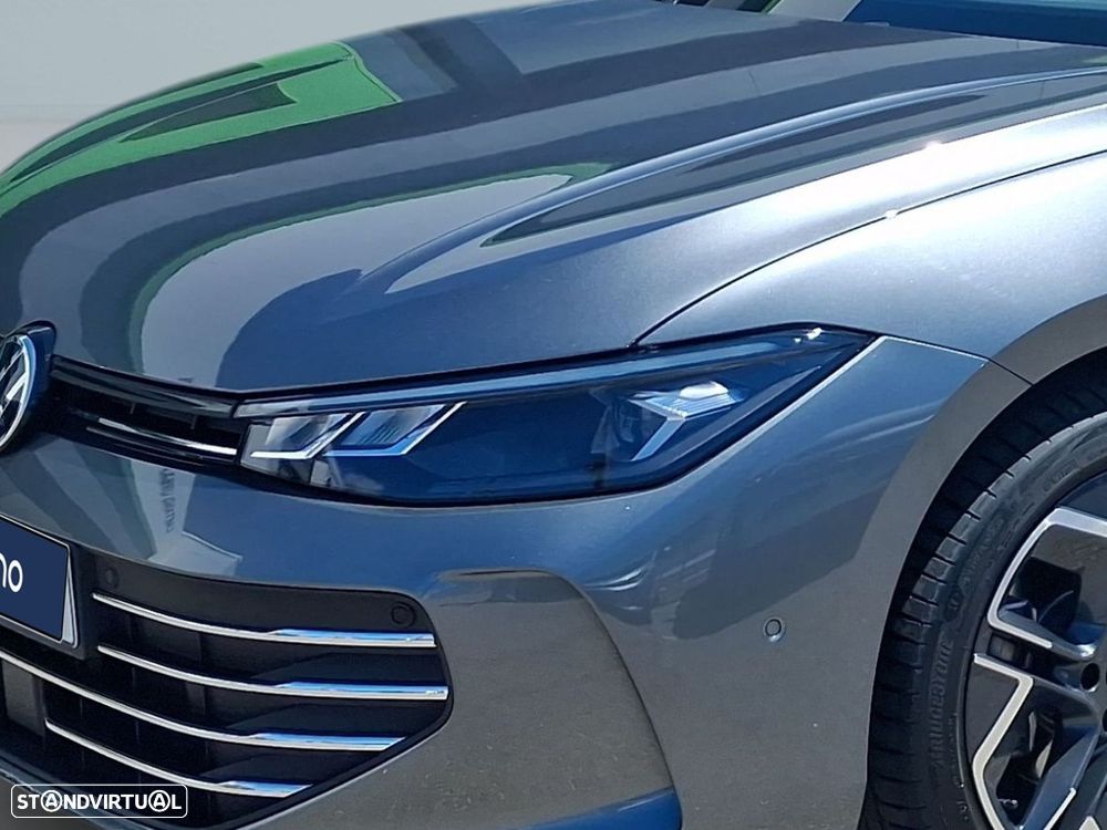 VW Passat Variant 2.0 TDI Business DSG - 13