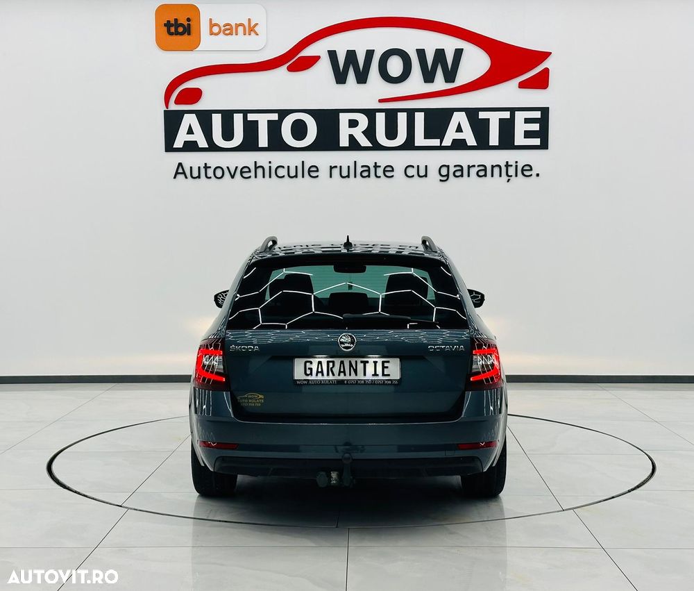 Skoda Octavia Combi 1.6 TDI DSG Premium Edition - 35